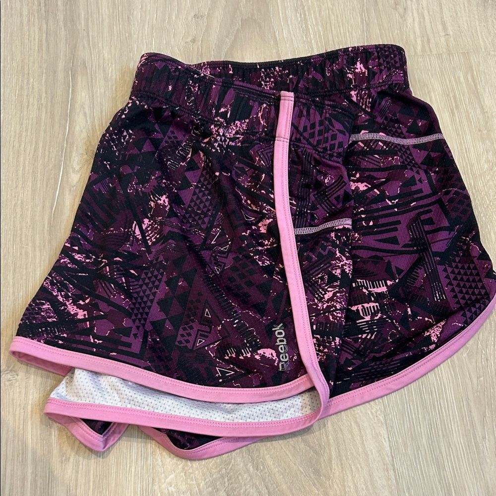 Reebok Women's Geometric Pink and Purple Athletic Shorts, Size XL